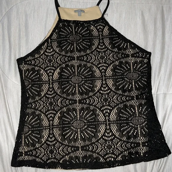 Top - Picture 2 of 4